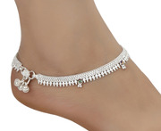 AanyaCentric Silver Plated Alloy Anklets Payal Pair ACIA0047