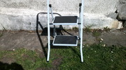 LIGHT 2 STEP FOLD UP METAL LADDER, VERY STABLE, VERY STRONG,  