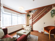 Looking for a guest house near London Heathrow Airport?