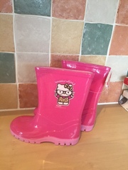 Girls Hello Kitty Wellies - BRAND NEW