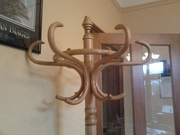 Pine hat stand